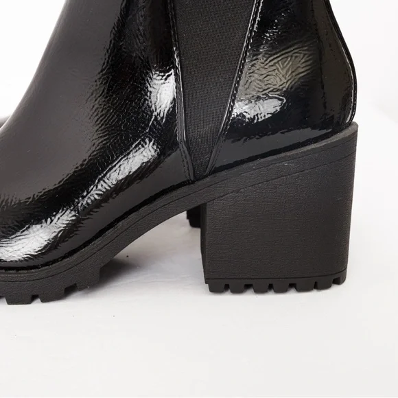 Patent leather look lug sole Chelsea boot black Dirty Laundry Lita 8.5 fall boot - Picture 6 of 16